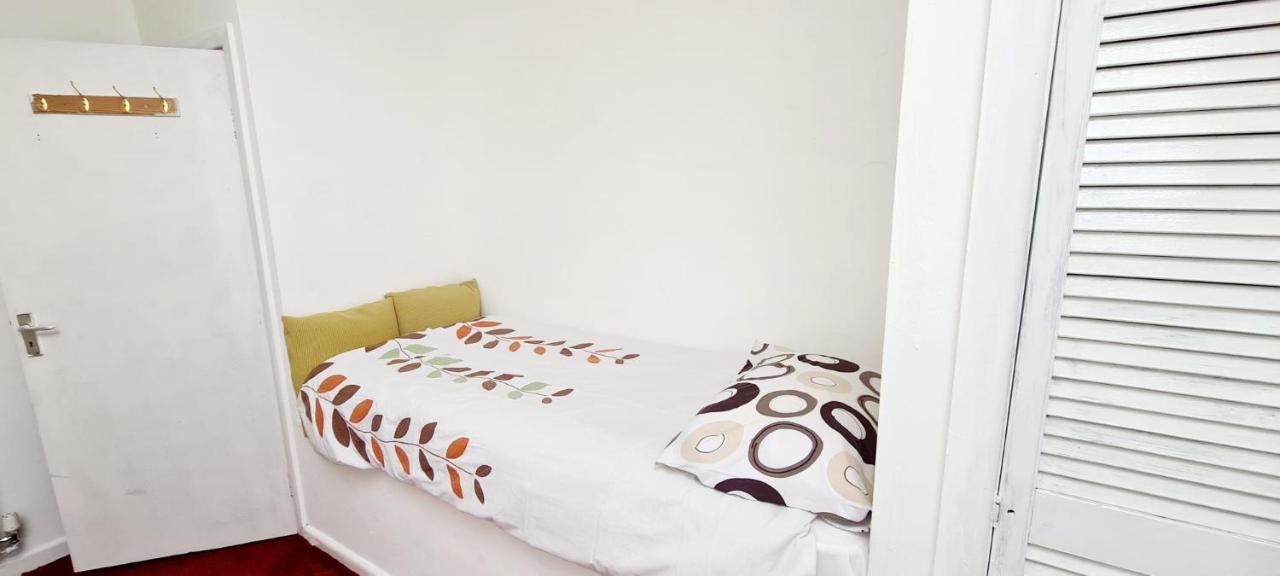 Olly'S Place Guest House Manchester Eksteriør bilde